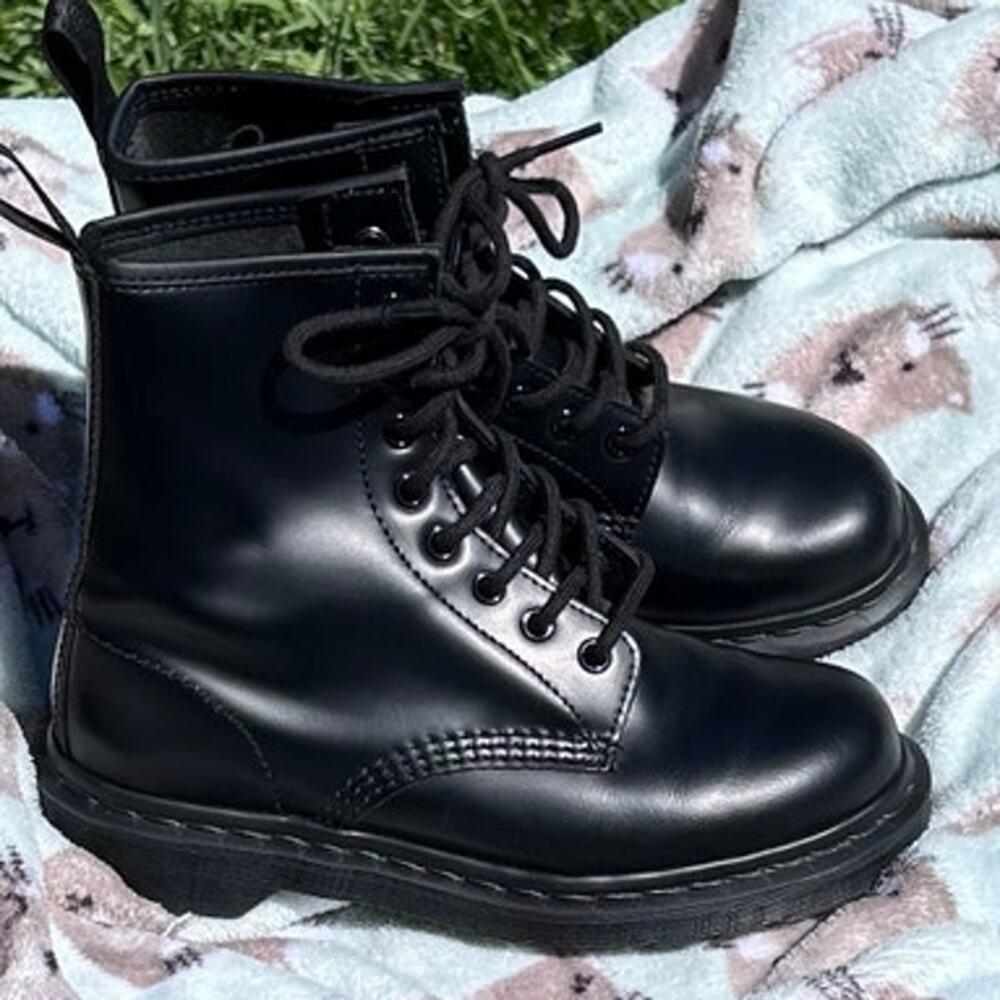 Dr. Martens 1460 Mono Black Combat Boots Lace-Up Women’s Size 6, Men's 5